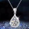 Venta caliente en vivo brillante colgante de diamante moissanita de 5 quilates colgante en forma de gota dulce elegante collar de clavícula