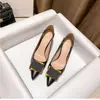 Zapatos de tacón fino de punta fina para mujer, estilo temperamento, boca poco profunda, color albaricoque, cuero suave, se pueden pisar los talones, zapatos de moda, novedad de otoño 2026, nicho