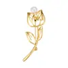 Elegante Broche Tulipán Hueco Estilo Francés, Aleación de Cobre con Baño de Oro Real, Perla de Agua Dulce, Pin de Flor Exquisito de Alta Gama