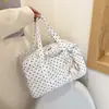Nova Bolsa Feminina Estilo 2026 Moda Primavera/Verão Design de Nicho Grande Capacidade Bolsa de Mão Casual para Viagem Bolsa de Ombro Feminina