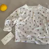 Camiseta Manga Longa Infantil T2026 com Olhos Apertados, Novo Produto de Verão para Meninos e Meninas, Camiseta Manga Longa Leve com Padrão de Estrelas, Camiseta Básica Única para Bebê