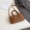 Bolso de Mano Estilo Lujo Ligero Bolso Boston para Mujer Moda de Invierno 2025 Nuevo Bolso de Hombro Cruzado de Alto Valor para Viajar
