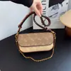 Bolso de hombro de cadena Brook de marca C nuevo, moderno y de alta calidad, bolso baguette de cadena, bolso de hombro y cruzado para mujer