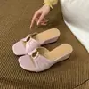 Primer Encuentro con las Sandalias de Cuña Aumentadoras de Altura Estilo Hada Francesa para Mujer, Adecuadas para Usar Afuera en el Verano de 2026, para Combinar con Vestidos para Vacaciones, Chanclas de Suela Gruesa
