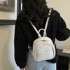 Mini mochila casual y simple para mujer, nuevo modelo 2026, bolso casual de alta gama con doble hombro para el uso diario y salidas