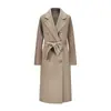Blazer Longo Feminino Lã Dupla Face Outono/Inverno 2026 com Gola de Terno, Cor Sólida, Caimento Solto, Emagrecimento, Estilo para o Trabalho, Dupla Face, Casaco 100% Lã