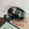 Chapéu octogonal de lã quente xadrez retrô britânico para outono e inverno, boina estilo japonês de bico de pato da moda para mulheres, versátil