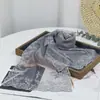 Bufanda Larga de Encaje Floral con Perlas Estilo Francés, Bufanda de Seda Lisa Popular para Primavera/Verano, Bufanda Larga de Cuello Versátil y de Moda Estilo Coreano