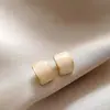 Pendientes Curvos Versátiles y Elegantes para Mujer, Estilo Coreano, Exquisitos Pendientes de Estilo Lujo Ligero Francés, Pendientes de Moda Estilo Retro Hong Kong