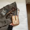Bolsa Feminina Color-Blocking Elegante e Simples Verão 2026 Nova Casual Nicho Ombro Transversal Tendência Bolsa para Celular