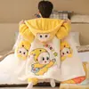 Pijama infantil outono e inverno 2024 meninos e meninas espessado jacquard pelúcia infantil desenho animado roupão calça conjunto