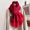 Cachecol Quente Dupla Face com Letras de Luxo Leve para Outono e Inverno para Mulheres, Xale de Faux Cashmere de Alta Qualidade, Novo Cachecol de Pescoço Espessado 2025