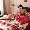 Juego de Cuatro Piezas Rojo Estilo Chino de Algodón de Fibra Larga de 160 Hilos con Jacquard de Rosa 100% Algodón para Ropa de Cama de Novia y Novio