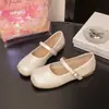 Elegantes bailarinas cuadradas de estilo francés para mujer, nuevos zapatos Mary Jane de cuero vintage de verano 2026 para combinar con faldas