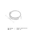 Anillo de Dedo de Circonita de Diamante Completo Nicho Súper Flash Temperamento Metálico Moderno Simple Celebridad Oro Blanco Anillo de Moda Venta al por Mayor para Mujeres