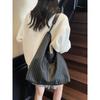 Bolsa Retrô de Grande Capacidade Outono e Inverno Feminina 2025 Nova Moda de Outono Bolsa de Ombro para o Dia a Dia Bolsa Tote Versátil de Nicho