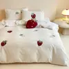 Estilo ins menina doce conjunto de cama pelúcia imitação de lã conjunto de quatro peças capa de edredom de veludo de leite quente conjunto de três peças para dormitório conjunto de outono e inverno