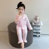 Pijama de Cuadros para Niñas 2026 Nuevo Estilo Ropa de Casa de Manga Larga de Primavera y Otoño para Niños Ropa Delgada para Aire Acondicionado de Bebé