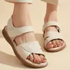 Sandálias Femininas 2026 Verão Novo Modelo Sapatos de Mãe com Solado de Couro, Antiderrapantes, Confortáveis, Fechamento com Velcro, Sandálias Baixas para Meia-Idade e Idosos