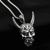 Suministro de comercio exterior europeo, americano, japonés y coreano, colgante de máscara prajna, collar de acero de titanio combinable con hip hop, accesorios personalizados para parejas para hombres y mujeres.