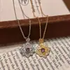 Collar de Trébol de Cuatro Hojas Estilo Tela Cepillada Sirena Ji para Mujer Lujo Accesible Nicho Diseño de Alta Gama Accesorios Colgante Cadena para Clavícula