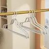 Cabide Leve de Alumínio com Design Reforçado, Cabide de Plástico Antiderrapante de Luxo para Lojas de Roupas, Guarda-Roupas e Varal de Estudantes