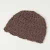 Nuevo Estilo Coreano de Principios de Otoño Color Sólido Simple Textura Hueca Gorro de Punto Artístico Versátil Atmosférico Versátil