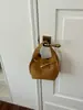 Bolso cruzado de alta gama pequeño para mujer, nuevo, retro, de nicho, tipo cubo para commuting, elegante, de un solo hombro, cruzado, moderno