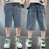 Shorts Jeans de Verão para Meninos 2026 Novo Estilo Roupa Infantil Versão Coreana Fresco e Estiloso Roupa de Trabalho Versátil Calça de Cinco Pontos Calça de Comprimento Médio