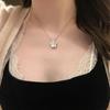 Collar de Flor de Ciruelo Cepillada de Lujo Ligero de Alta Calidad Diamante Bicolor Nuevo Chino de Nicho Colgante Exquisito Cadena de Clavícula de Lujo Versátil