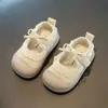Sapatos Infantis Menina Doce Renda Sapatos de Princesa 2025 Outono Novo Moda Coreana Estilo Estrangeiro Sapatos de Couro para Meninas