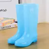 Botas de lluvia transparentes de gel moda zapatos impermeables engrosados botas de lluvia altas para adultos Zapatos de goma de trabajo para mujer cubrezapatos antideslizantes para cocina