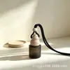 Producción y suministro profesional de cubierta de bombilla perfume para coche cubierta de madera venta directa tapa de botella de madera de calidad