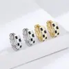 Pendientes de tablero de ajedrez con un estilo dulce y fresco único, pendientes circulares de tablero de ajedrez en blanco y negro, tachuelas elegantes, pendientes de alta gama