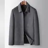 Chaqueta de lana hecha a mano para hombre con cuello de solapa, cierre de cremallera, forro desmontable de plumón de pato blanco al 90%, adecuada para hombres de mediana edad, una prenda exterior de negocios cálida y elegante para el invierno