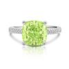 Anillo cuadrado morado con diamantes de alto carbono de lujo, estilo europeo y americano, estilo de celebridad femenina, anillo de circonita con corte de flor de hielo y tesoro de color a la moda.