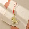 Colgante pequeño de caballo bañado en oro, (tener dinero inmediatamente) llavero, amuleto de teléfono de oveja pequeña, pequeño regalo para atraer clientes a la tienda de bancos y seguros