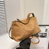 Bolsa Feminina de Camurça Fosca Texturizada de Inverno Nova Bolsa de Mão Retro de Alta Qualidade Pequena Tote Bag Bolsa de Ombro Único Transversal