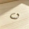 Anillo Abierto de Lujo Ligero Retro para Mujer, Color Plateado con Circonia Microincrustada, Anillo para Dedo Índice, Estilo Minimalista Único, Anillo de Diseño de Nicho