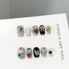 Puntas de uñas cortas de alta gama hechas a mano y de colores con lindos pedrería en forma de corazón europeos y americanos, parches de uñas postizas brillantes