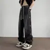 Nueva Colección Primavera/Otoño 2026: Jeans Bordados Lavados para Hombre, Estilo Callejero Americano, Aspecto Vintage Desgastado, Pantalones Largos de Pierna Ancha