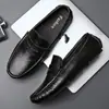 Sapatos Loafer Masculino Estilo Quente Ao Vivo Couro Genuíno Couro de Vaca Transfronteiriço High-end Slip-on Negócios Solado Macio Sapatos Casuais Loafer Masculino