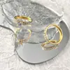 Anillo de circón de nicho caliente transfronterizo simple pulsera de estilo de lujo ligero para mujer anillo de pareja de alto diseño ventas directas de fábrica