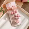 8 piezas Nuevo lazo de tela rosa dulce de rosa pinza para el pelo de niños par de pinzas de corazón rosa para niña accesorios para el pelo
