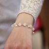 Pulsera de Hilo con Perlas Redondas de Jade Hetian Uvas Pequeñas Hebilla Magnética Elegante Pulsera de Mano Versátil para Novia