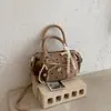 Bolso de mano Shuai Mi Jia de lunares de nicho, bolso tipo almohada para mujer, nuevo estilo 2026, relajado, casual, de hombro, para ir al trabajo, cruzado