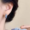 Pendiente Explosivo Distintivo Azul Irregular para Mujer Temperamento Pendientes de Moda Diseño Nicho Avanzado Único Pendientes Combinables