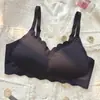 Sutiã feminino sem costura para seios pequenos, com recursos de push-up e anti-queda, tiras de silicone, sem aro, suporte lateral para os seios e um design fino que realça o busto