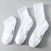 Calcetines para Hombre de Caña Media Antideslizantes Profesionales Deportivos para Baloncesto Malla Transpirable Absorbentes de Sudor Primavera y Verano Amortiguadores con Suela de Toalla