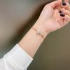 Pulsera de Cintura Pequeña para Mujer, Acero de Titanio, No se Desvanece, Pulsera de Números Romanos, Joyería de Pulsera, Diseño Simple, Sentido Nicho y de Alta Gama